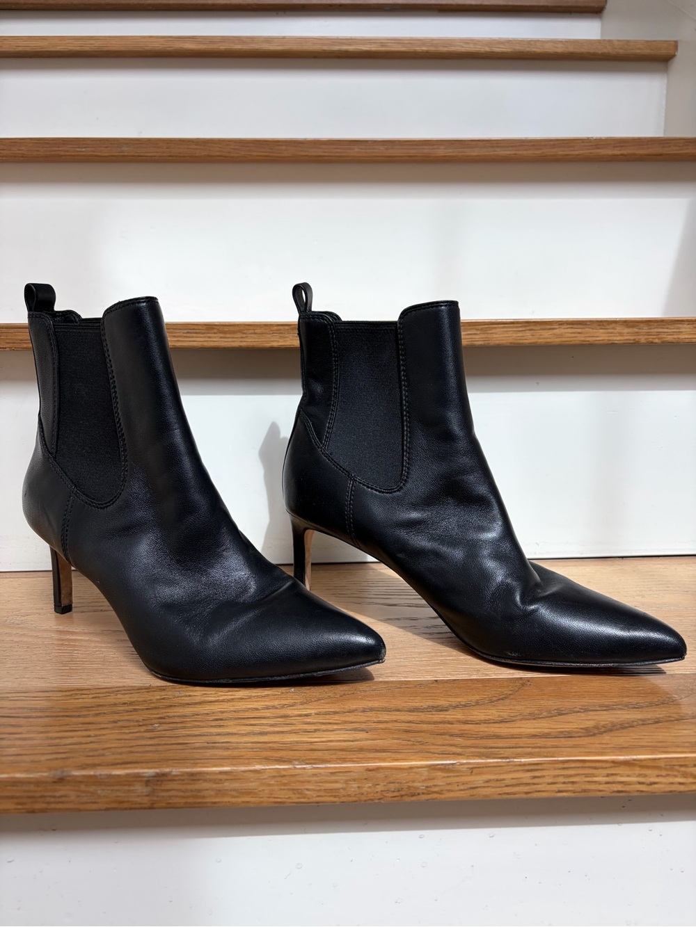 Women's Black Leather Pointed-Toe Ankle Boots